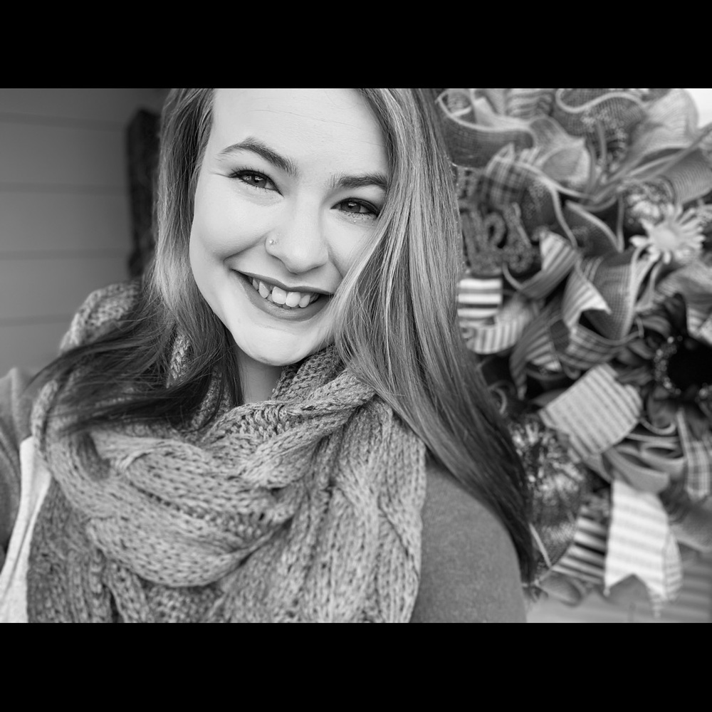 Meet your Posher, Devann